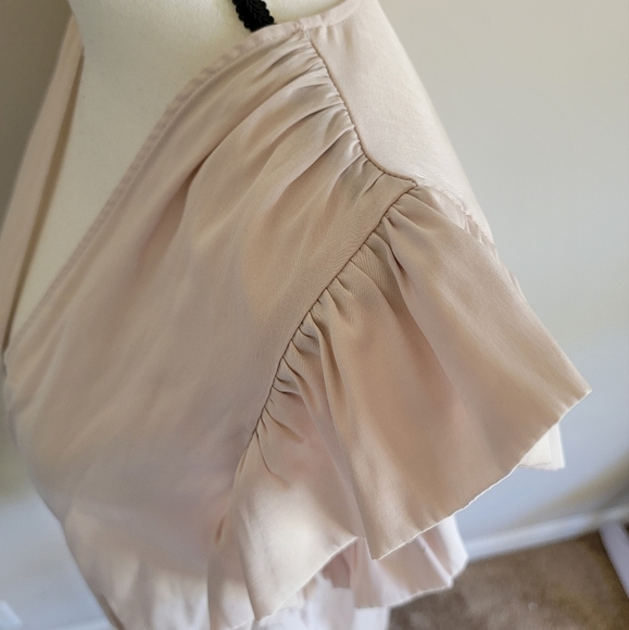 Express Cream Ruffle Sleeve Bodysuit - Picture 3 of 7
